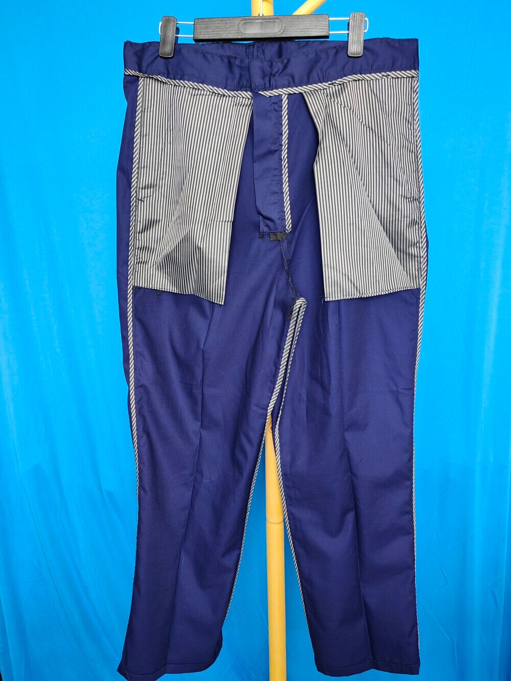 tz007x-acid-and-alkali-resistant-protective-clothing-pants-internal-display